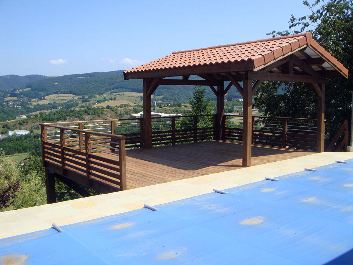 Terrasse piscine sur pilotis