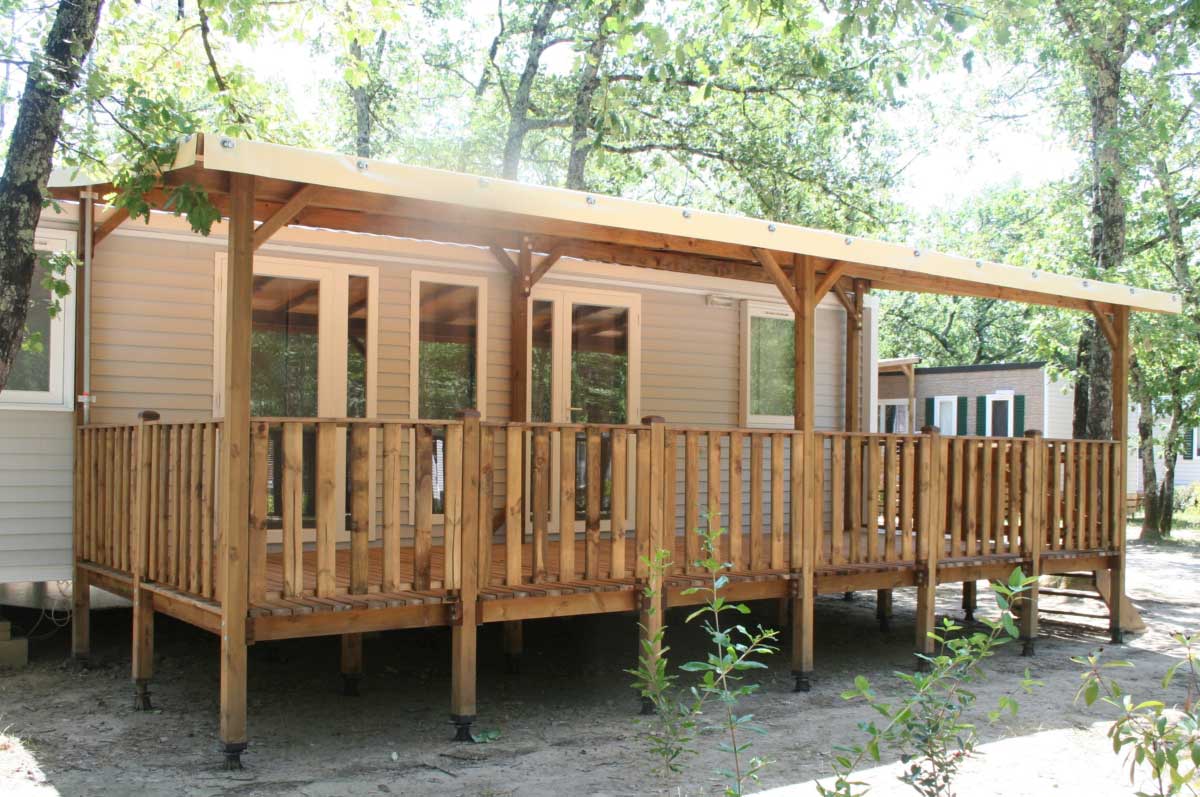 Terrasse avec couverture totale